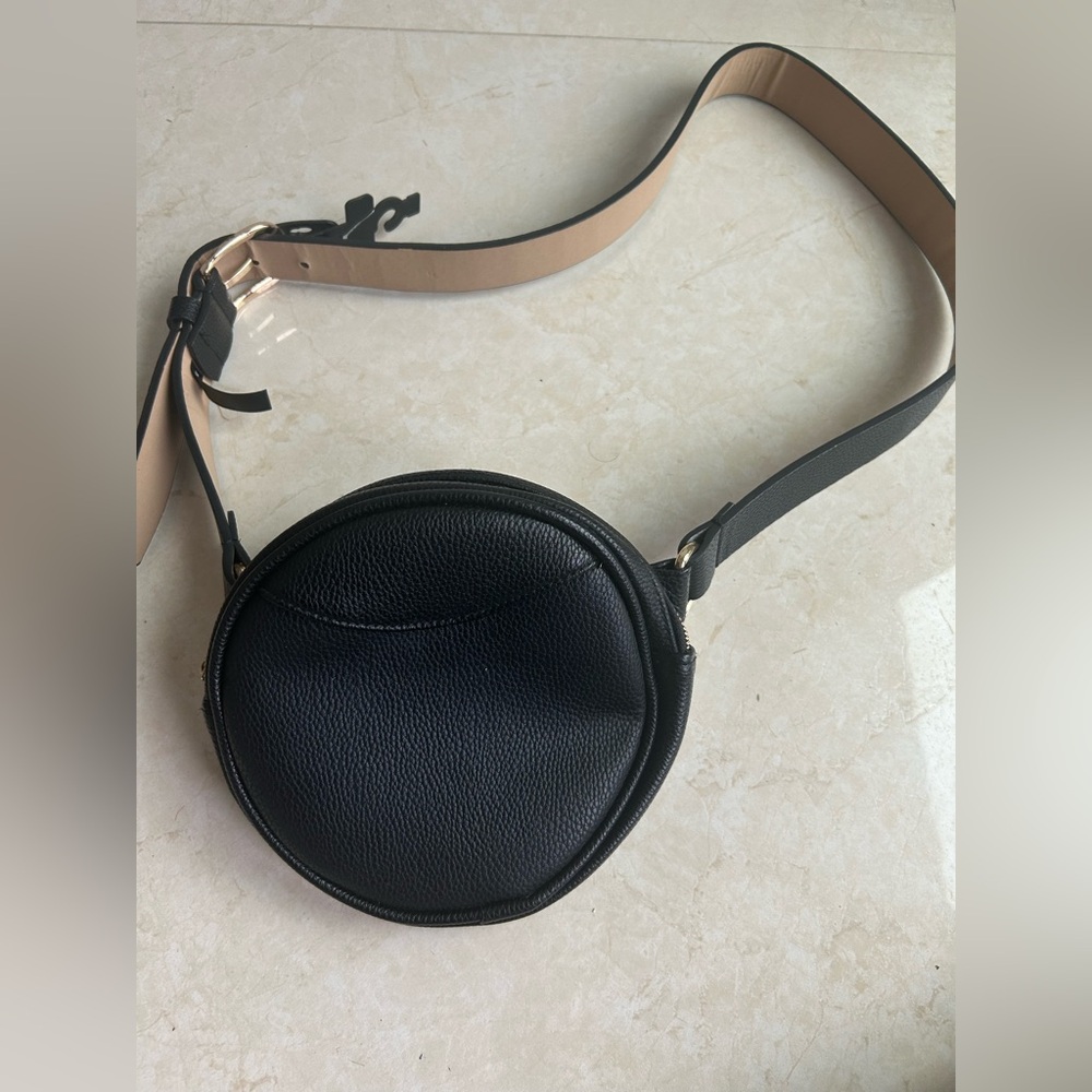 Torrid black belt bag. Size 2 (18-20) new with tags.